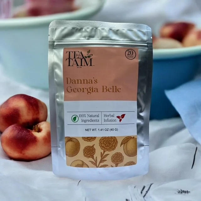 Peach-infused oolong tea for a refreshing experience